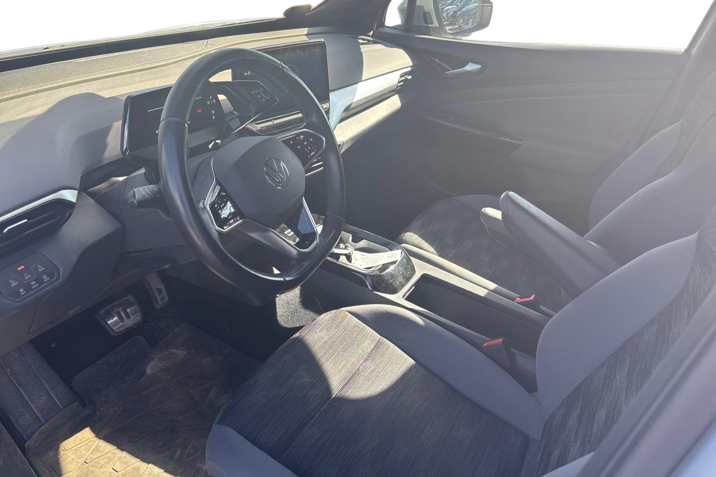harmaa Volkswagen ID.4 2023 kuva 3.