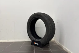 harmaa Volkswagen ID.4 2023 kuva 13.