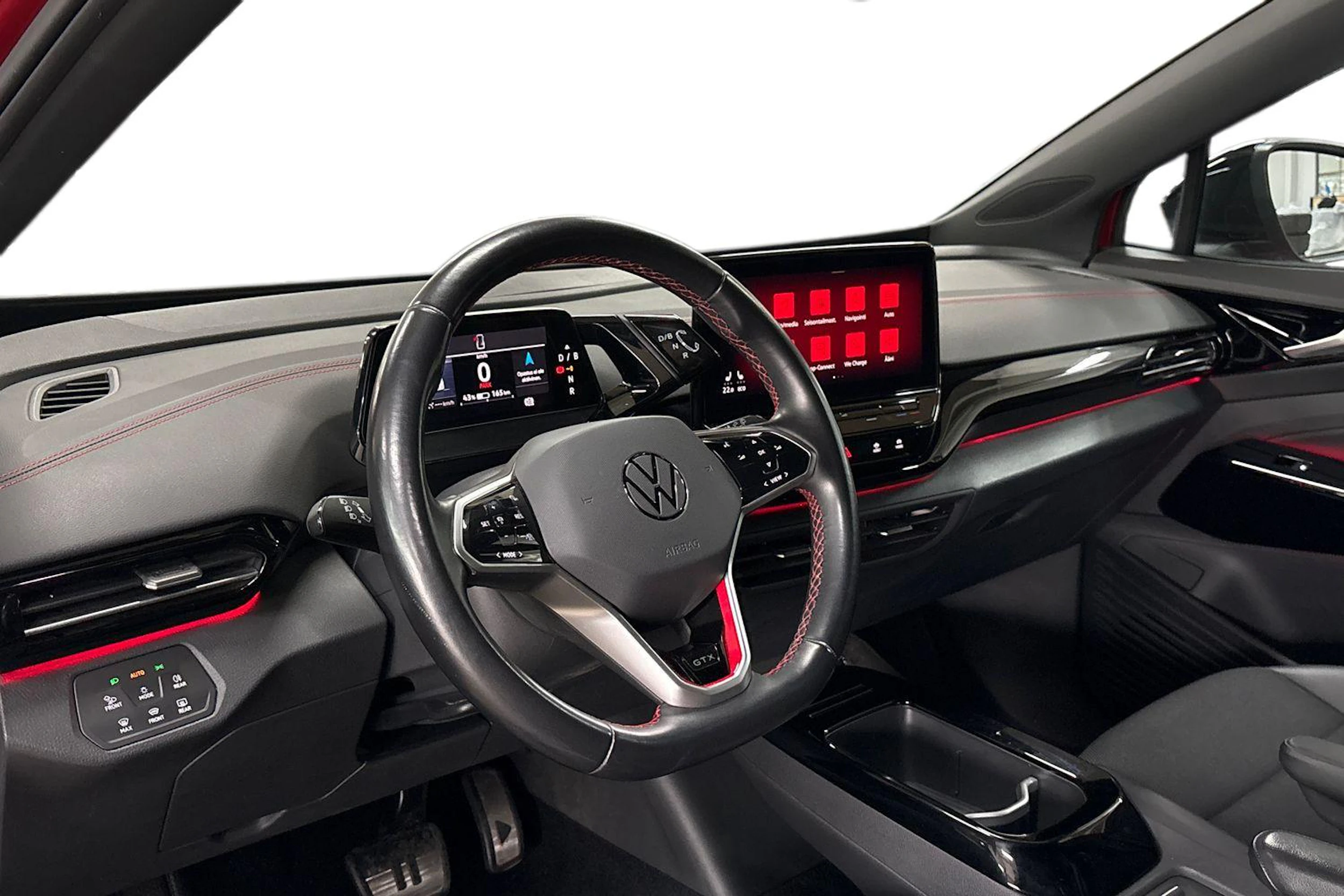punainen Volkswagen ID.4 2023 kuva 6.