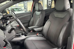 punainen Volkswagen ID.4 2023 kuva 10.