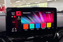 punainen Volkswagen ID.4 2023 kuva 18.