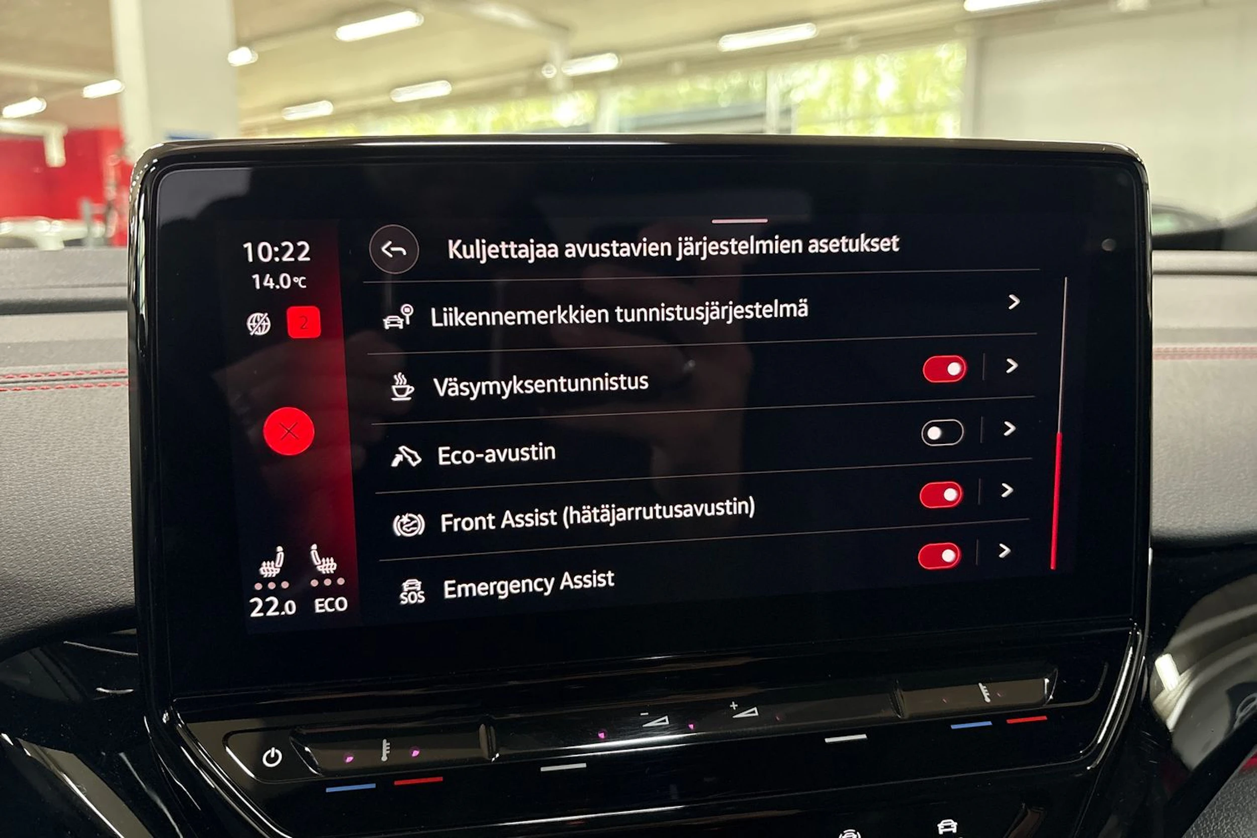 punainen Volkswagen ID.4 2023 kuva 20.