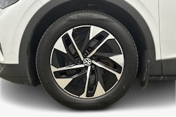 valkoinen Volkswagen ID.4 2023 kuva 11.