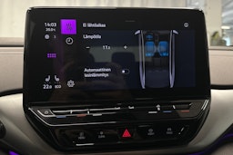 valkoinen Volkswagen ID.4 2023 kuva 26.