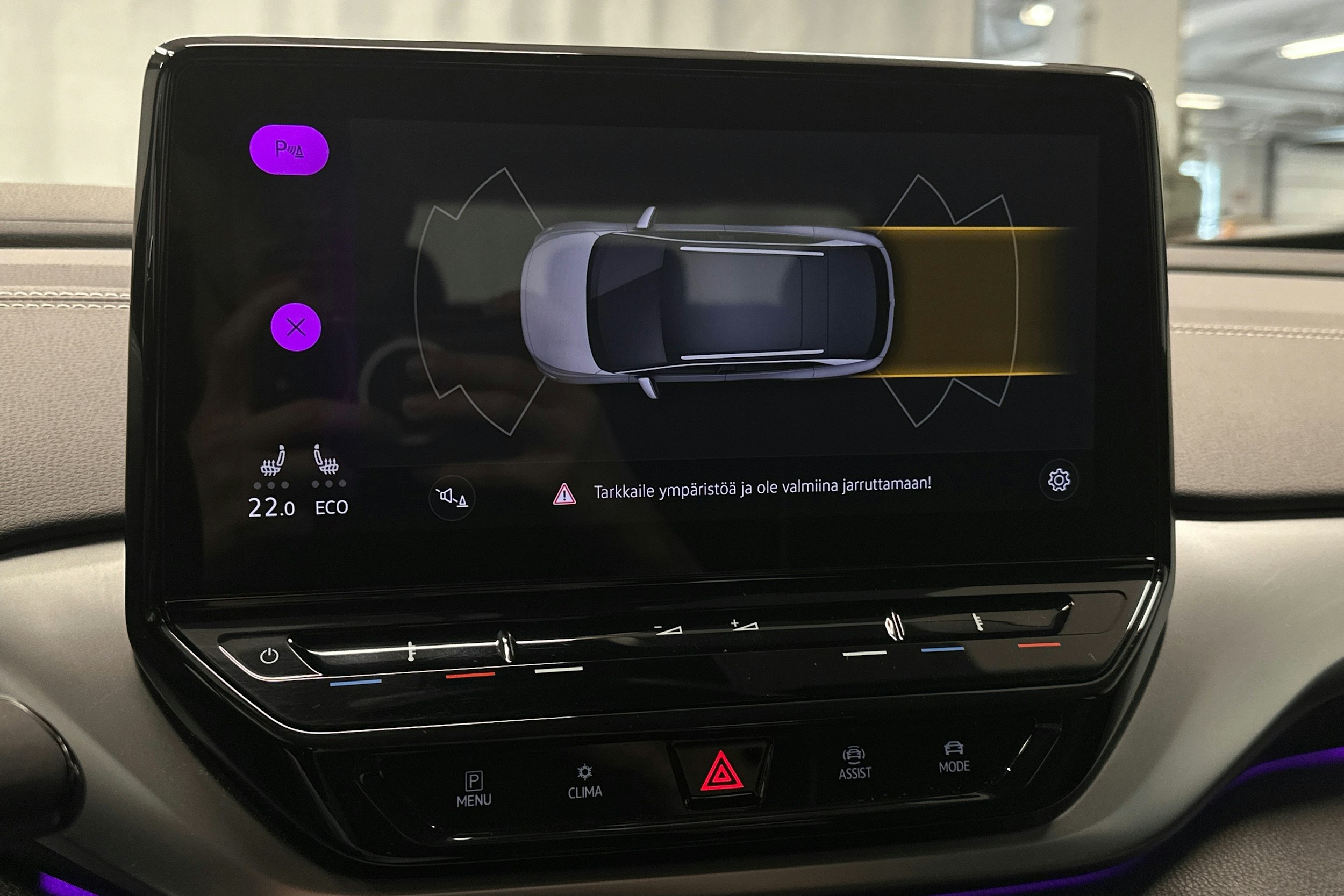 valkoinen Volkswagen ID.4 2023 kuva 29.