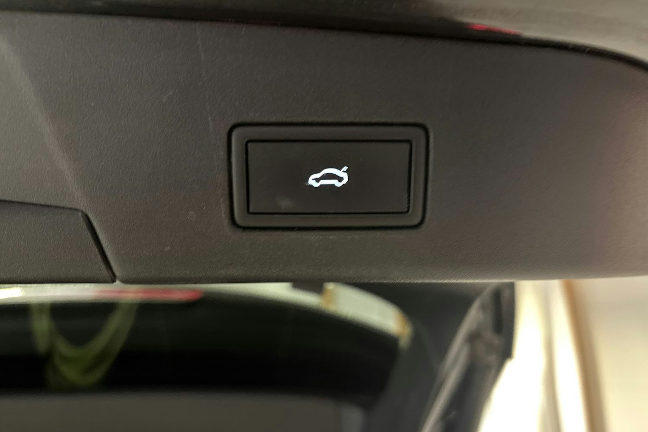 harmaa Volkswagen ID.4 2023 kuva 15.