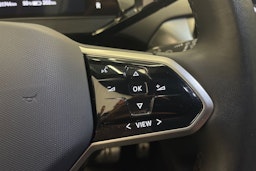 Punainen Volkswagen ID.4 2023 kuva 17.