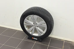 Valkoinen Volkswagen ID.4 2023 kuva 10.