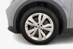 harmaa Volkswagen ID.4 2023 kuva 11.