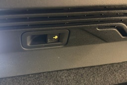 harmaa Volkswagen ID.4 2023 kuva 15.