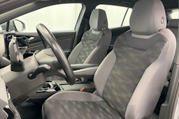 harmaa Volkswagen ID.4 2023 kuva 16.