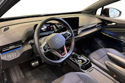 harmaa Volkswagen ID.4 2023 kuva 3.