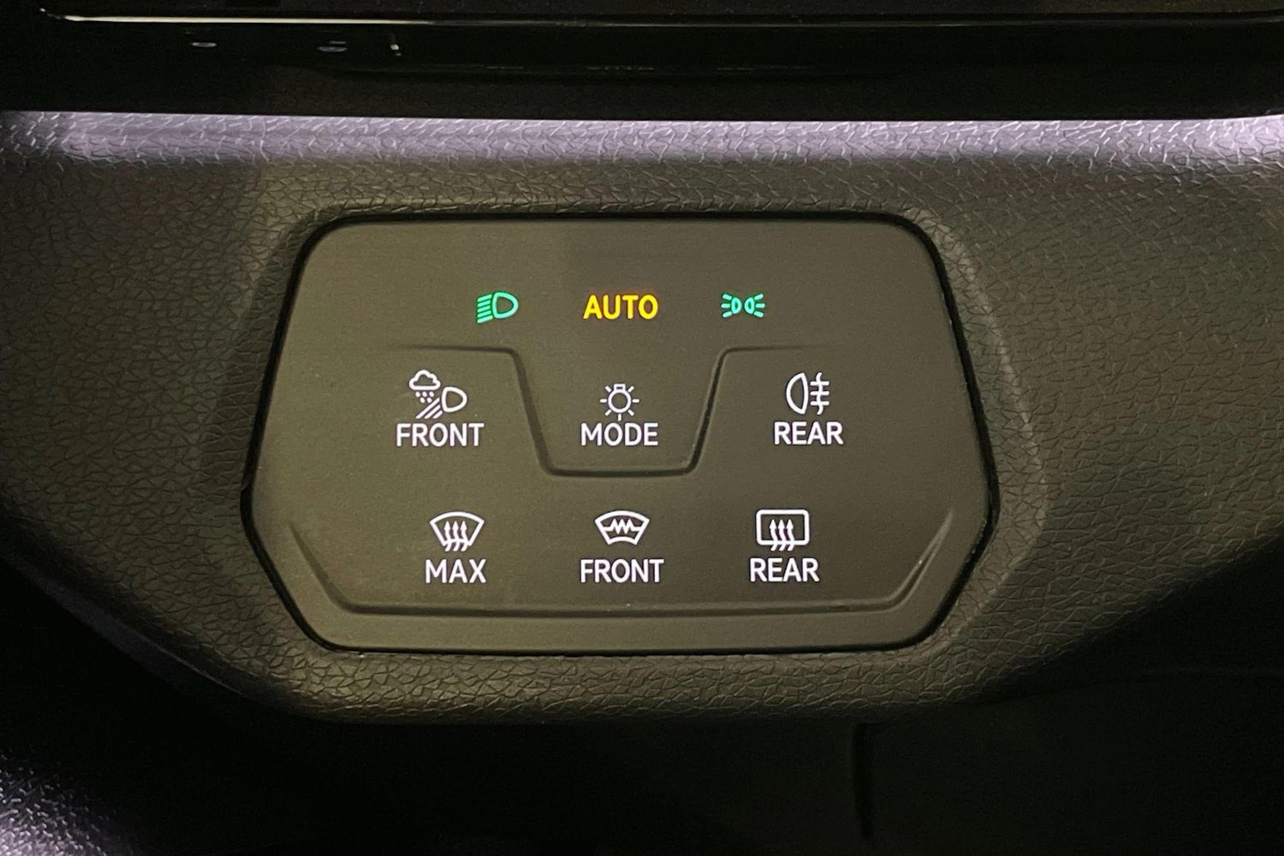 harmaa Volkswagen ID.4 2023 kuva 23.