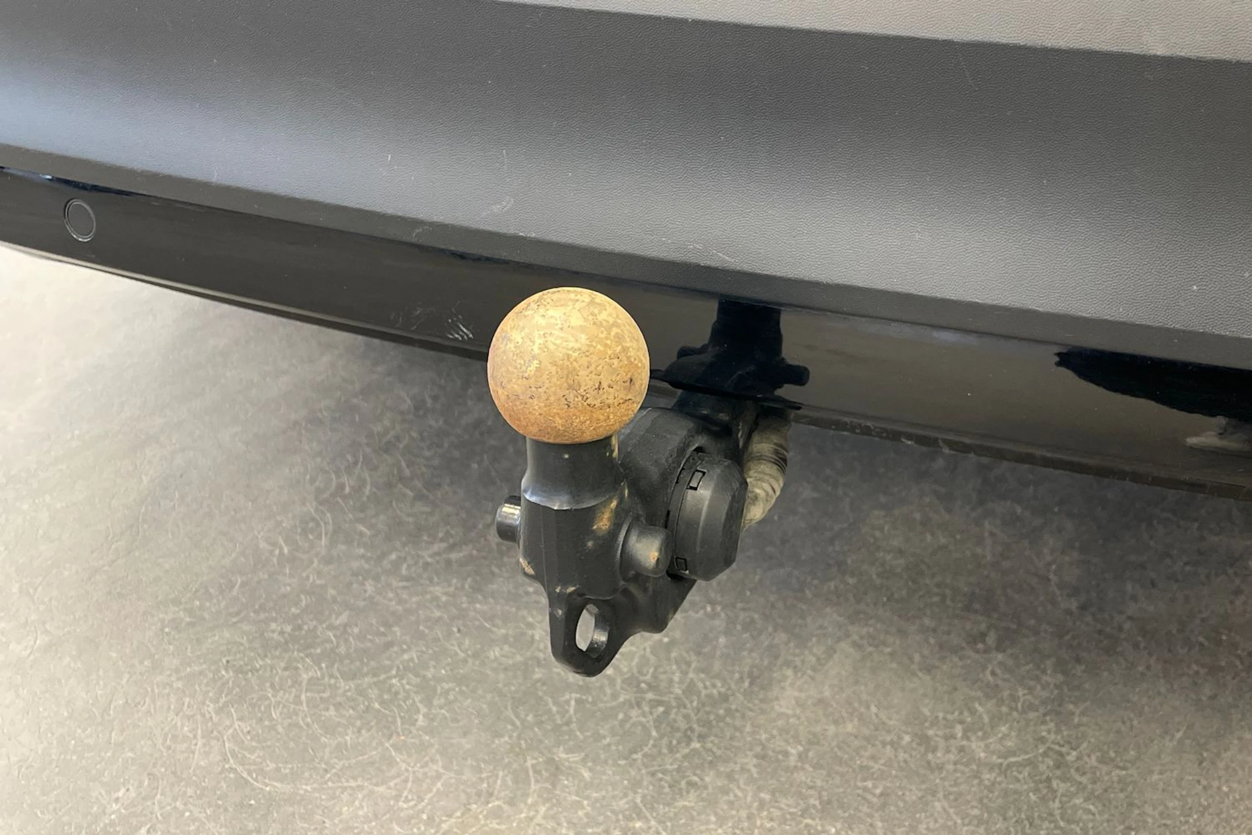 harmaa Volkswagen ID.4 2023 kuva 28.