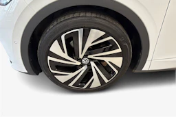 valkoinen Volkswagen ID.4 2023 kuva 9.
