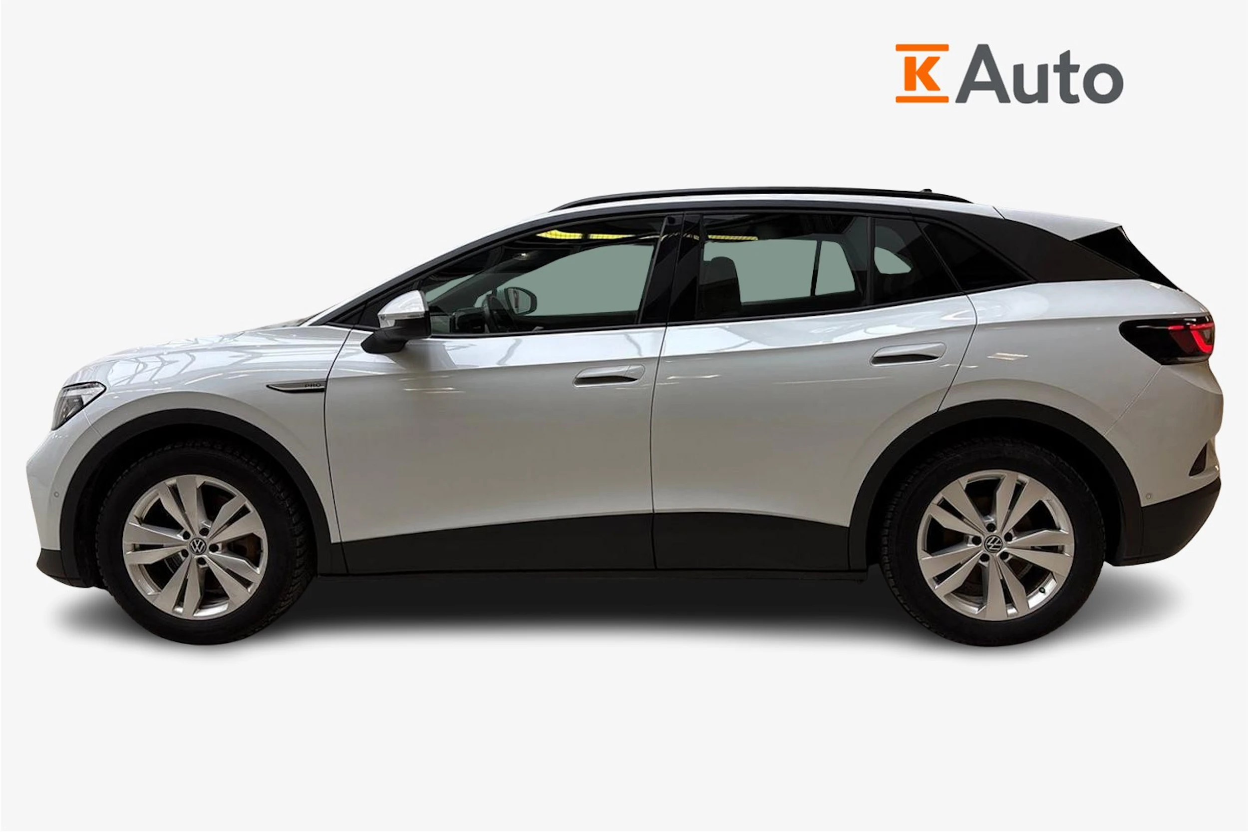 valkoinen Volkswagen ID.4 2023 kuva 7.