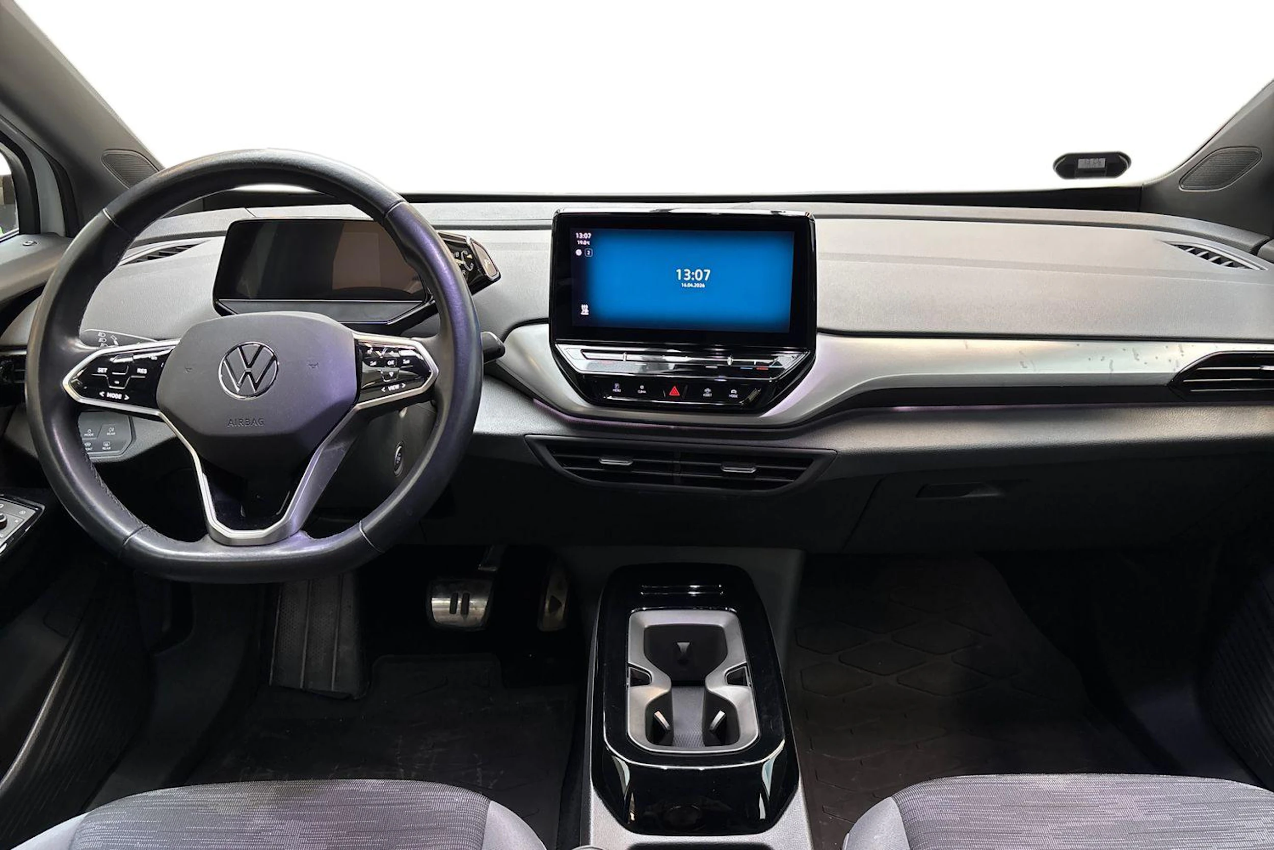 valkoinen Volkswagen ID.4 2023 kuva 9.