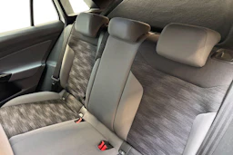 valkoinen Volkswagen ID.4 2023 kuva 11.