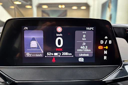 valkoinen Volkswagen ID.4 2023 kuva 20.