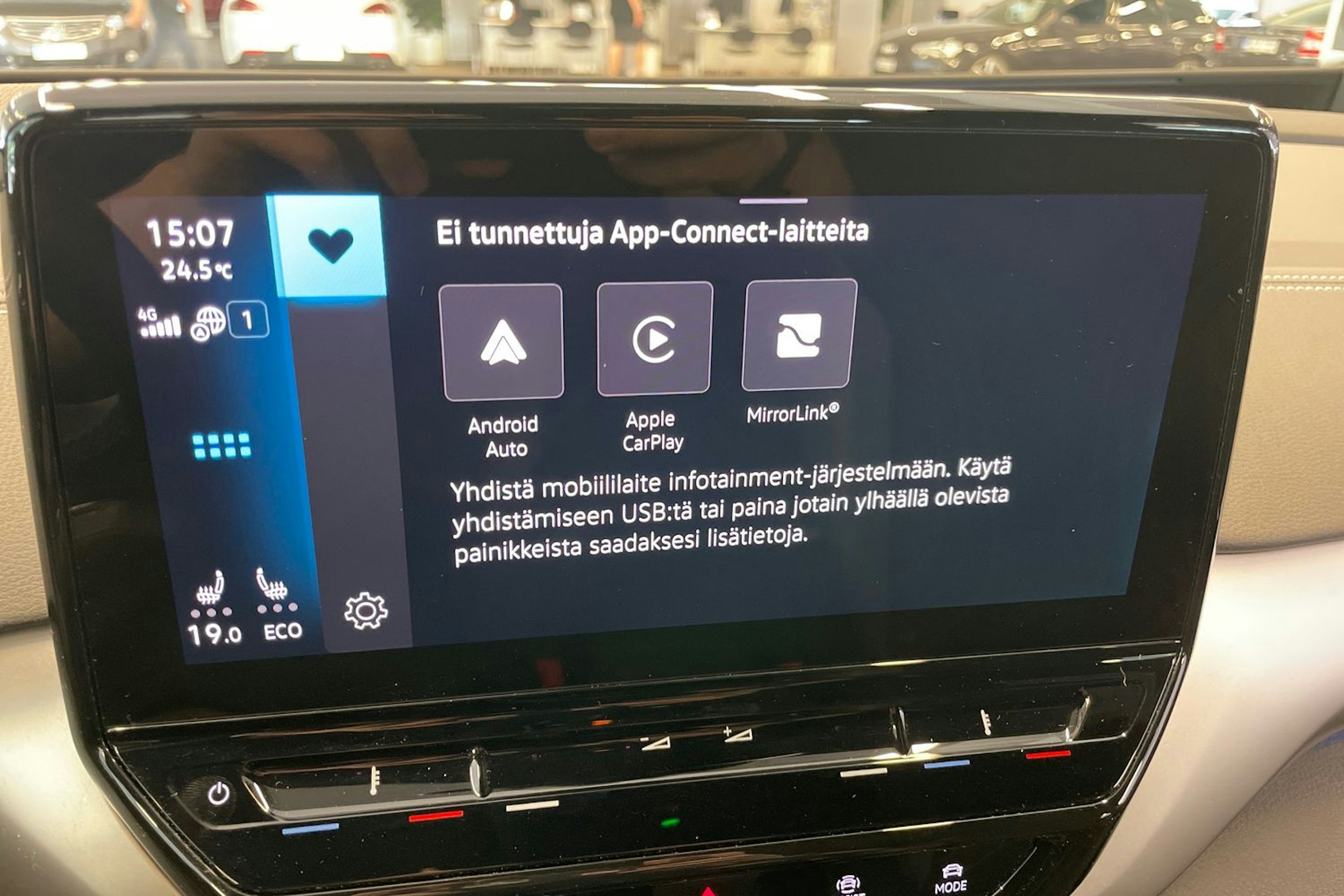 harmaa Volkswagen ID.4 2023 kuva 22.