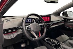 punainen Volkswagen ID.4 2023 kuva 7.