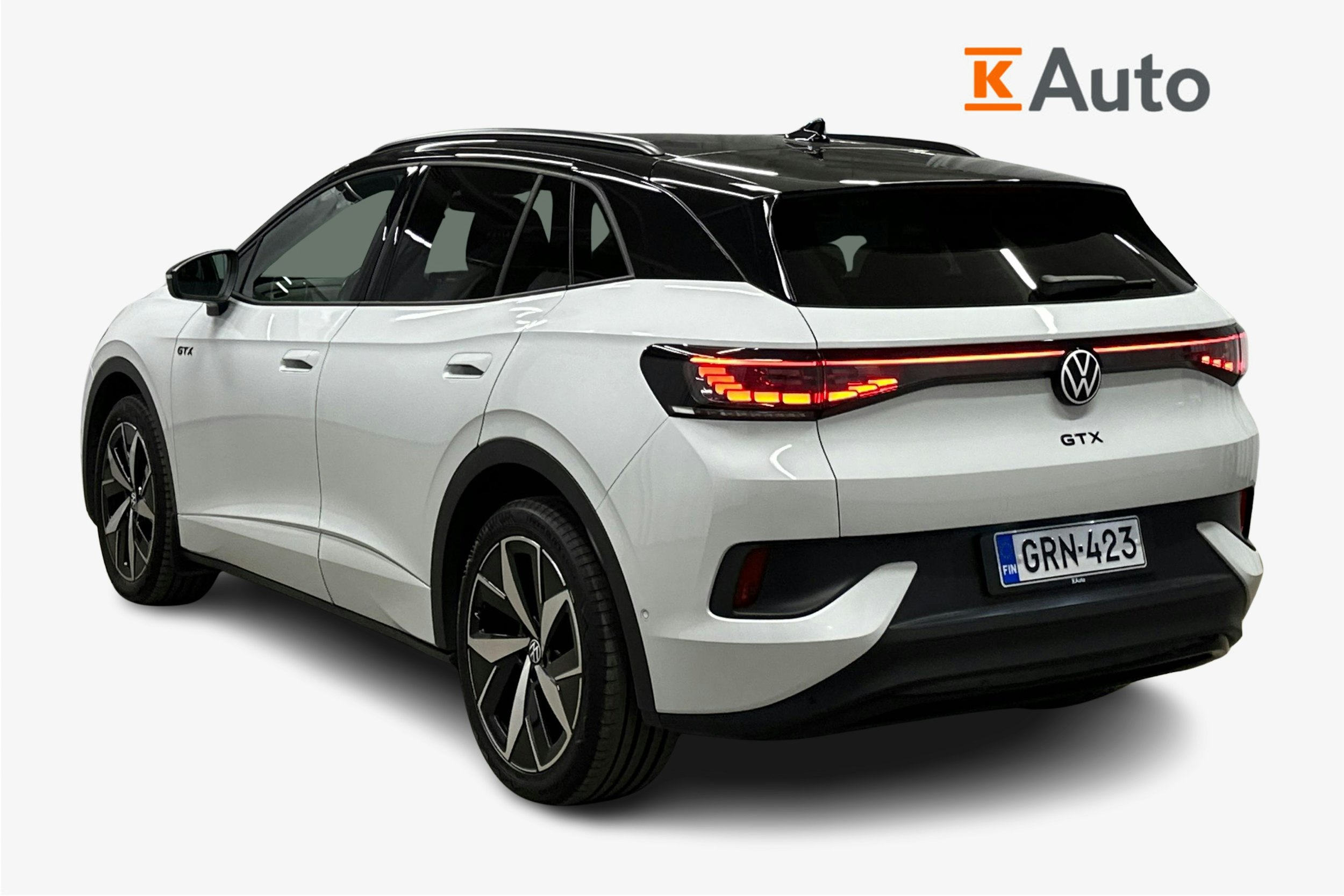 valkoinen Volkswagen ID.4 2023 kuva 2.