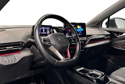 valkoinen Volkswagen ID.4 2023 kuva 7.