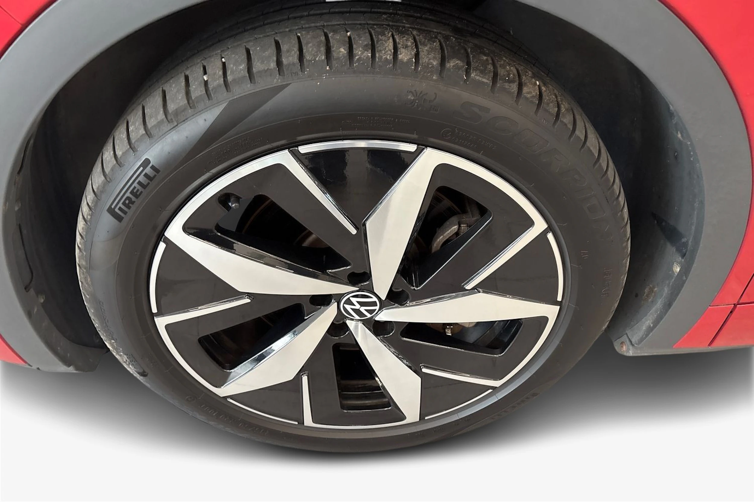 punainen Volkswagen ID.4 2023 kuva 9.