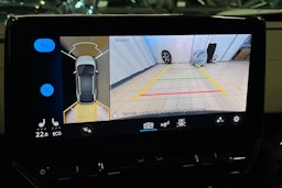 Harmaa Volkswagen ID.4 2023 kuva 17.