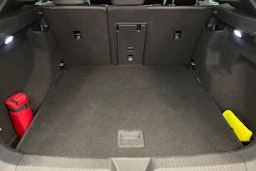 Harmaa Volkswagen ID.4 2023 kuva 19.