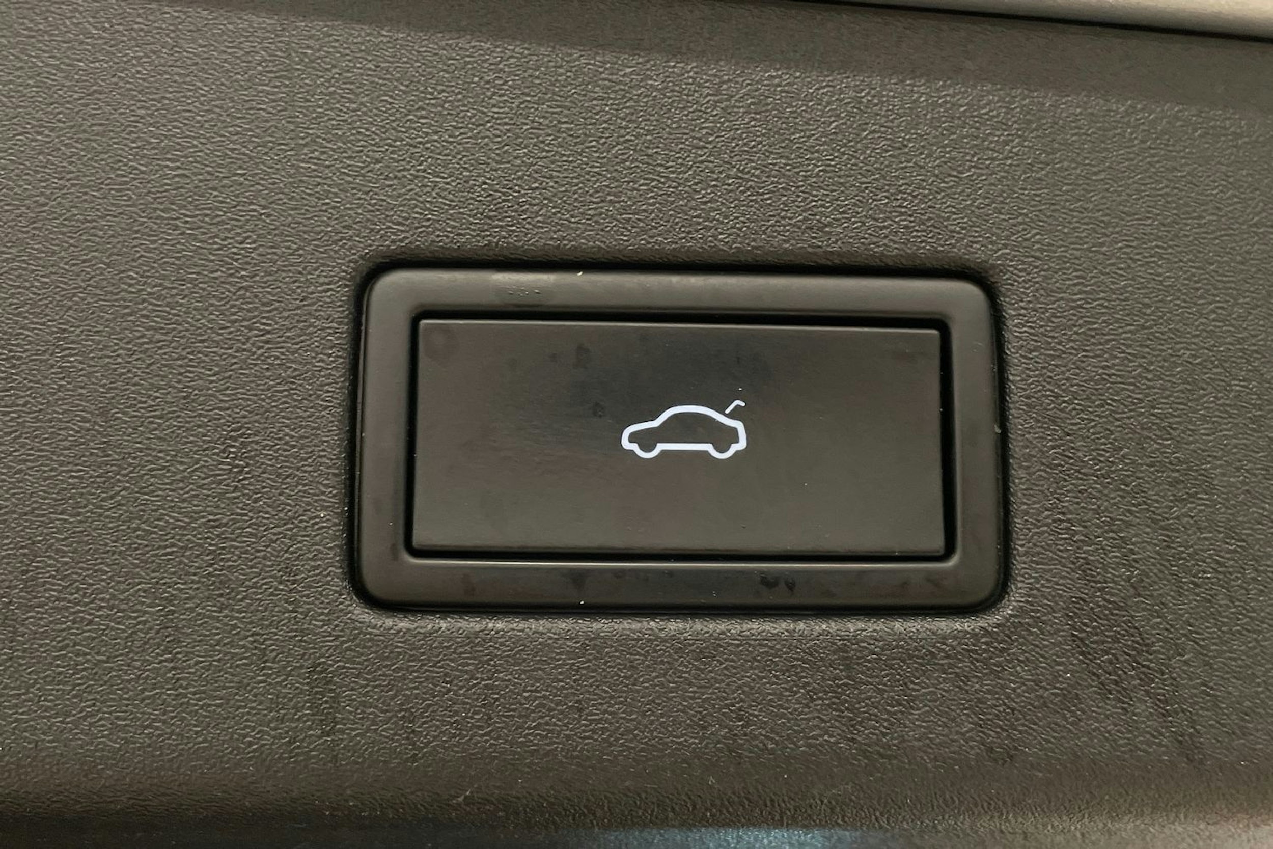 Harmaa Volkswagen ID.4 2023 kuva 20.