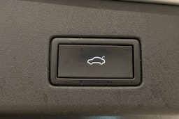 Harmaa Volkswagen ID.4 2023 kuva 20.