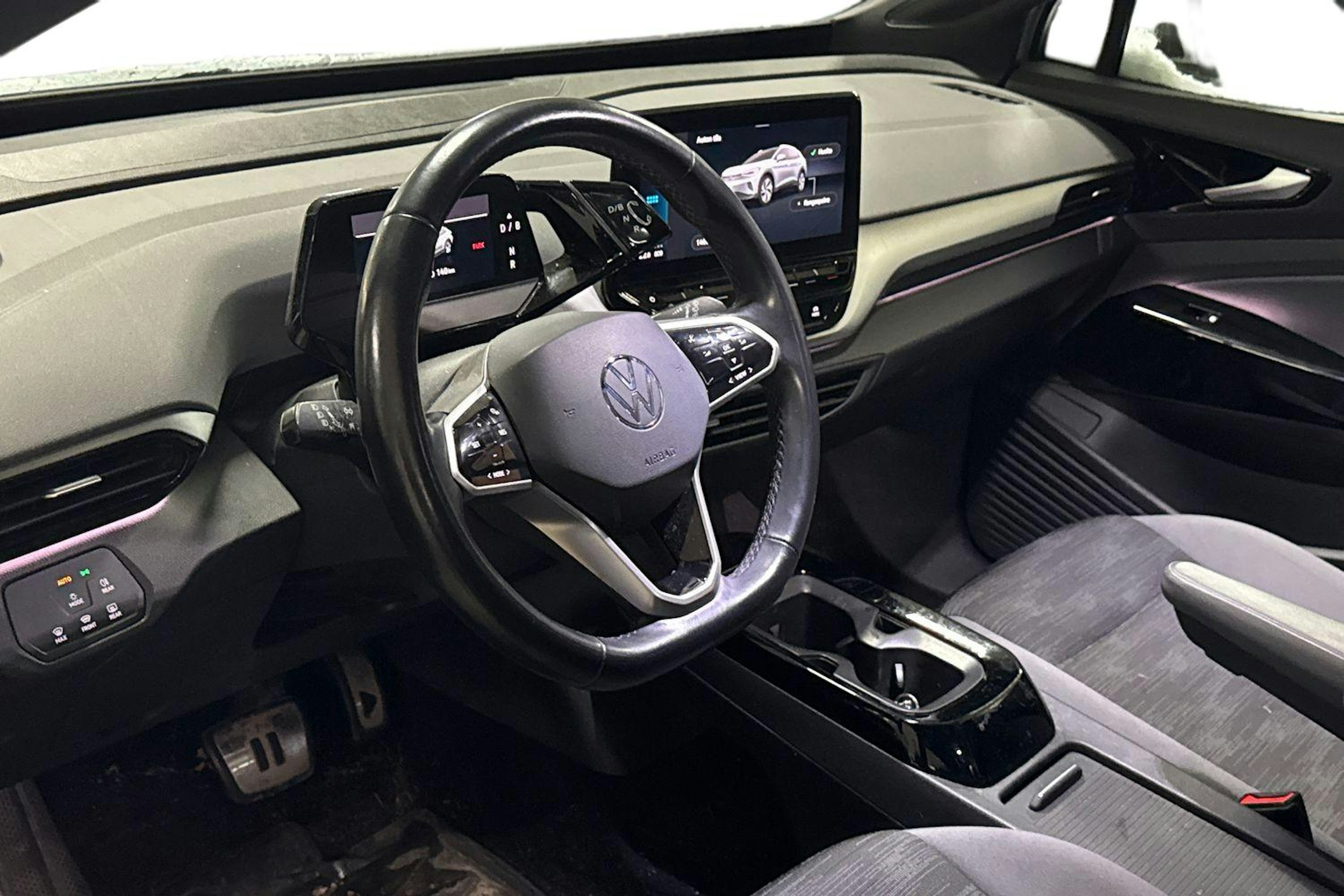 Harmaa Volkswagen ID.4 2023 kuva 3.