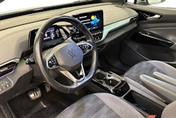 Harmaa Volkswagen ID.4 2023 kuva 7.