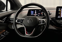 musta Volkswagen ID.4 2023 kuva 17.
