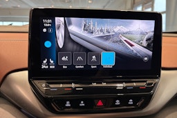 valkoinen Volkswagen ID.4 2023 kuva 22.