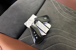 valkoinen Volkswagen ID.4 2023 kuva 30.