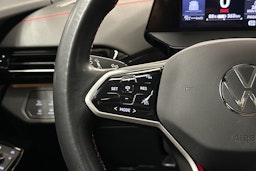 musta Volkswagen ID.4 2023 kuva 21.