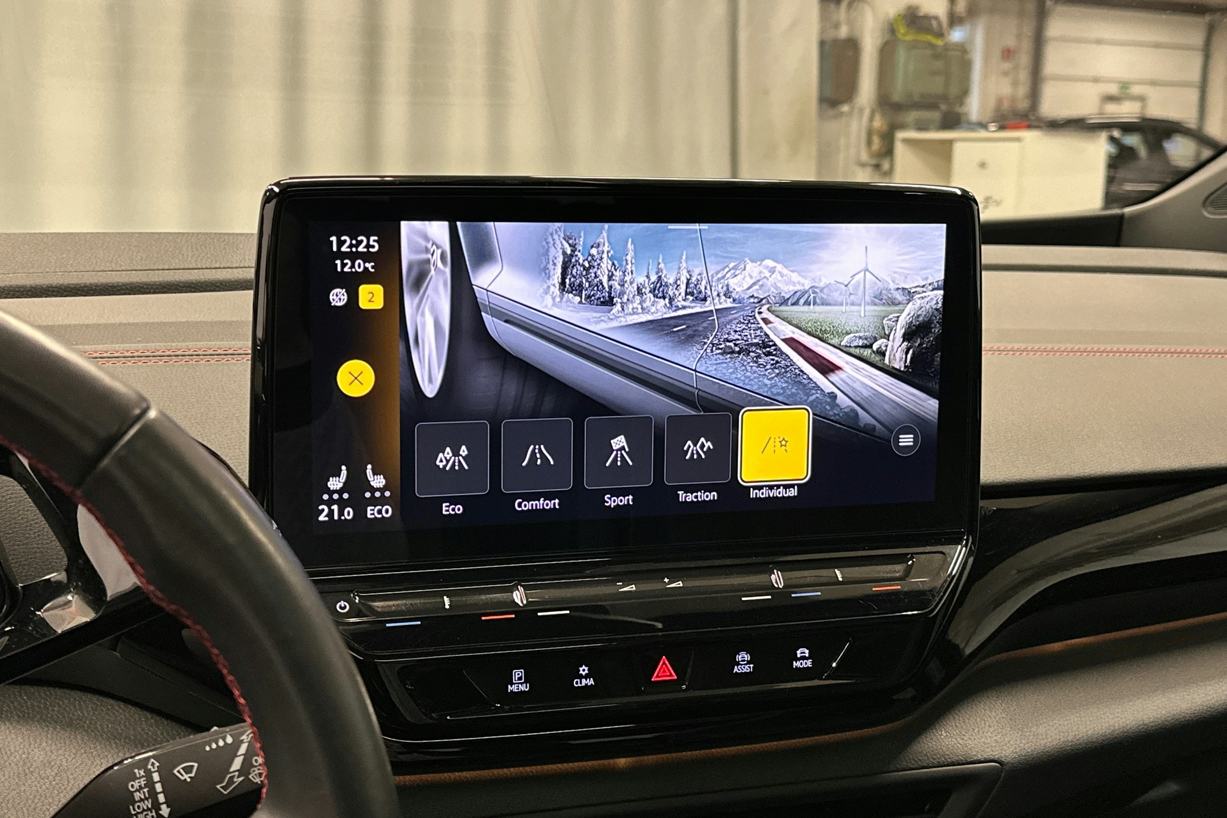 musta Volkswagen ID.4 2023 kuva 31.