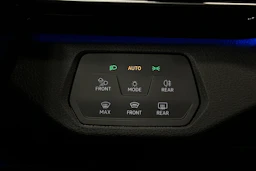 musta Volkswagen ID.4 2023 kuva 15.