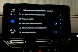 musta Volkswagen ID.4 2023 kuva 27.