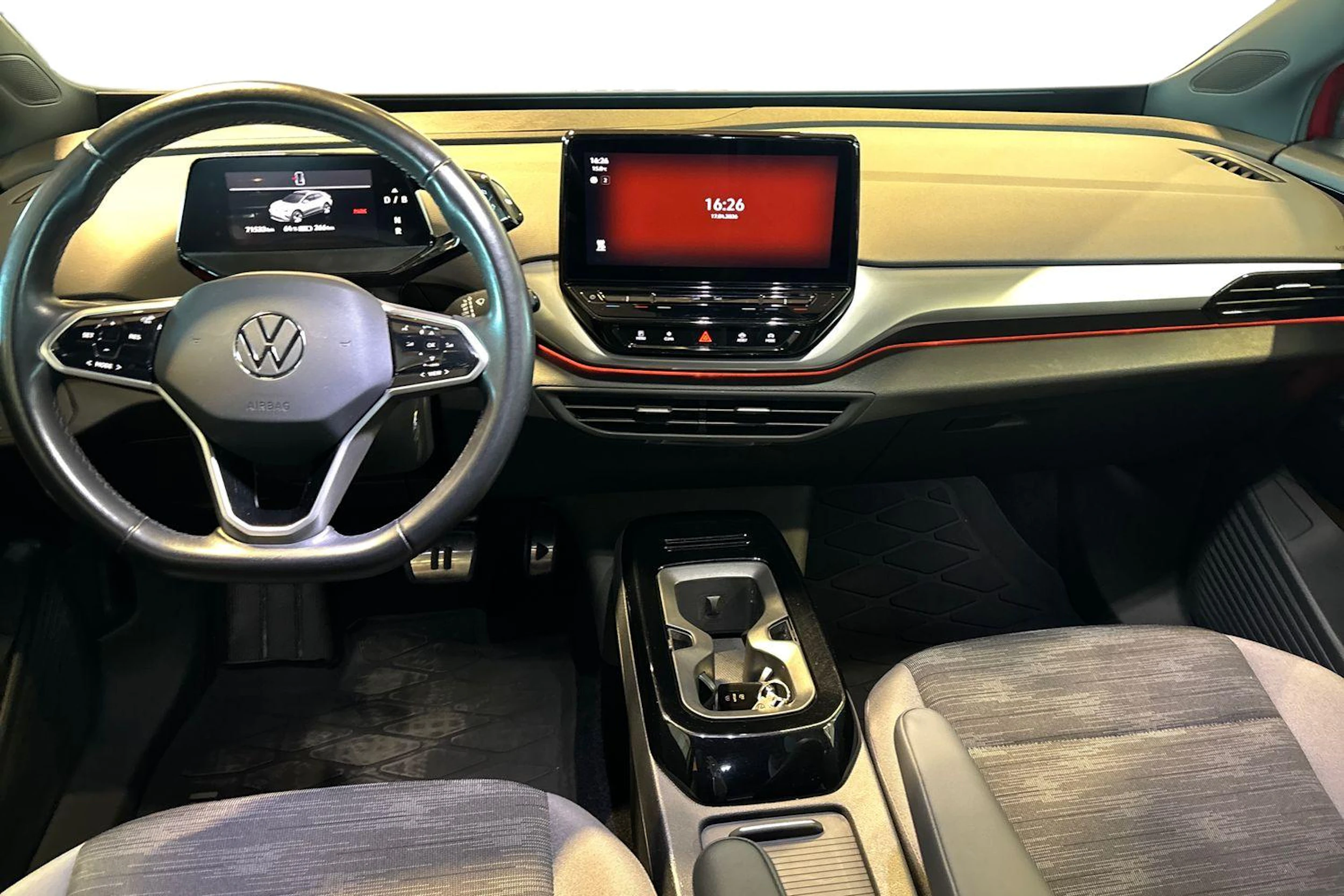 Punainen Volkswagen ID.4 2023 kuva 12.