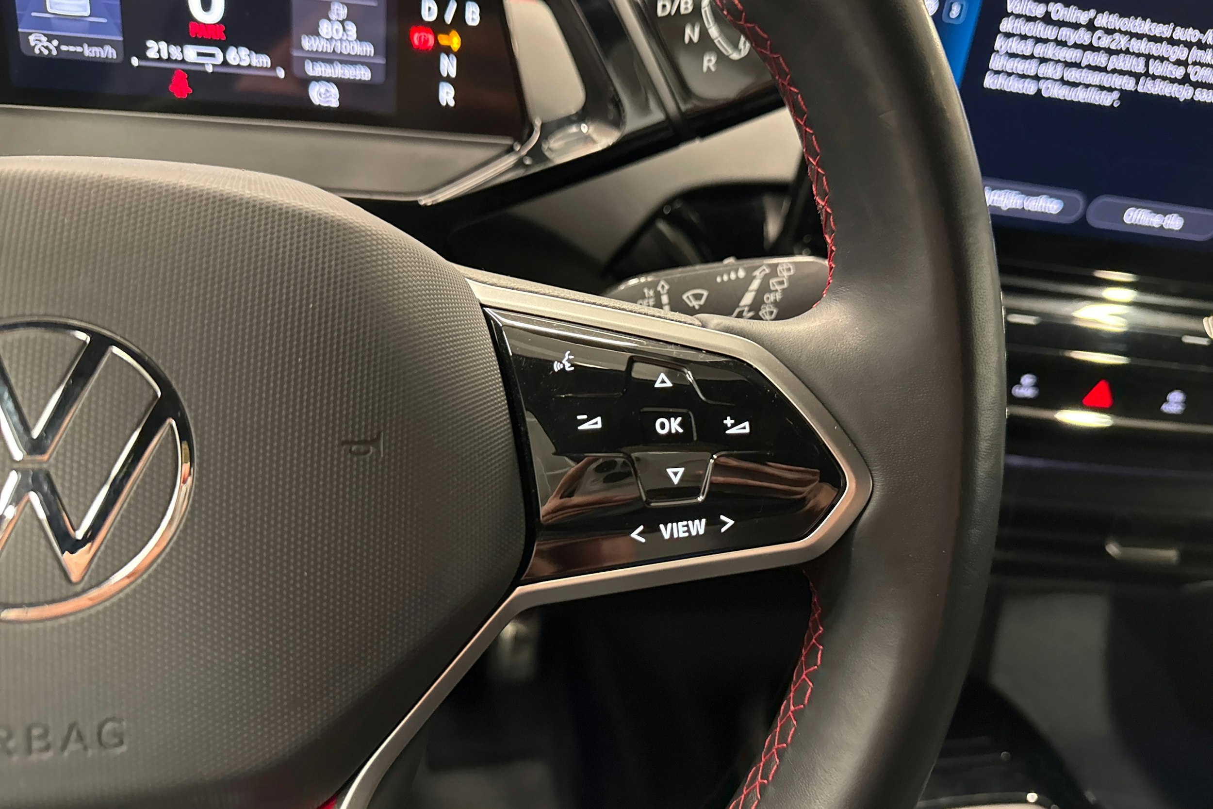 harmaa Volkswagen ID.4 2023 kuva 15.