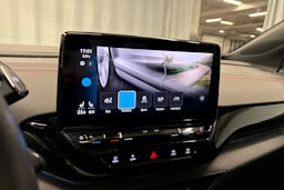 harmaa Volkswagen ID.4 2023 kuva 19.