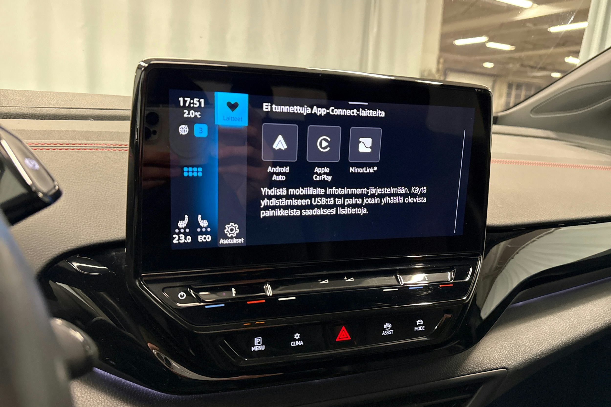 harmaa Volkswagen ID.4 2023 kuva 20.