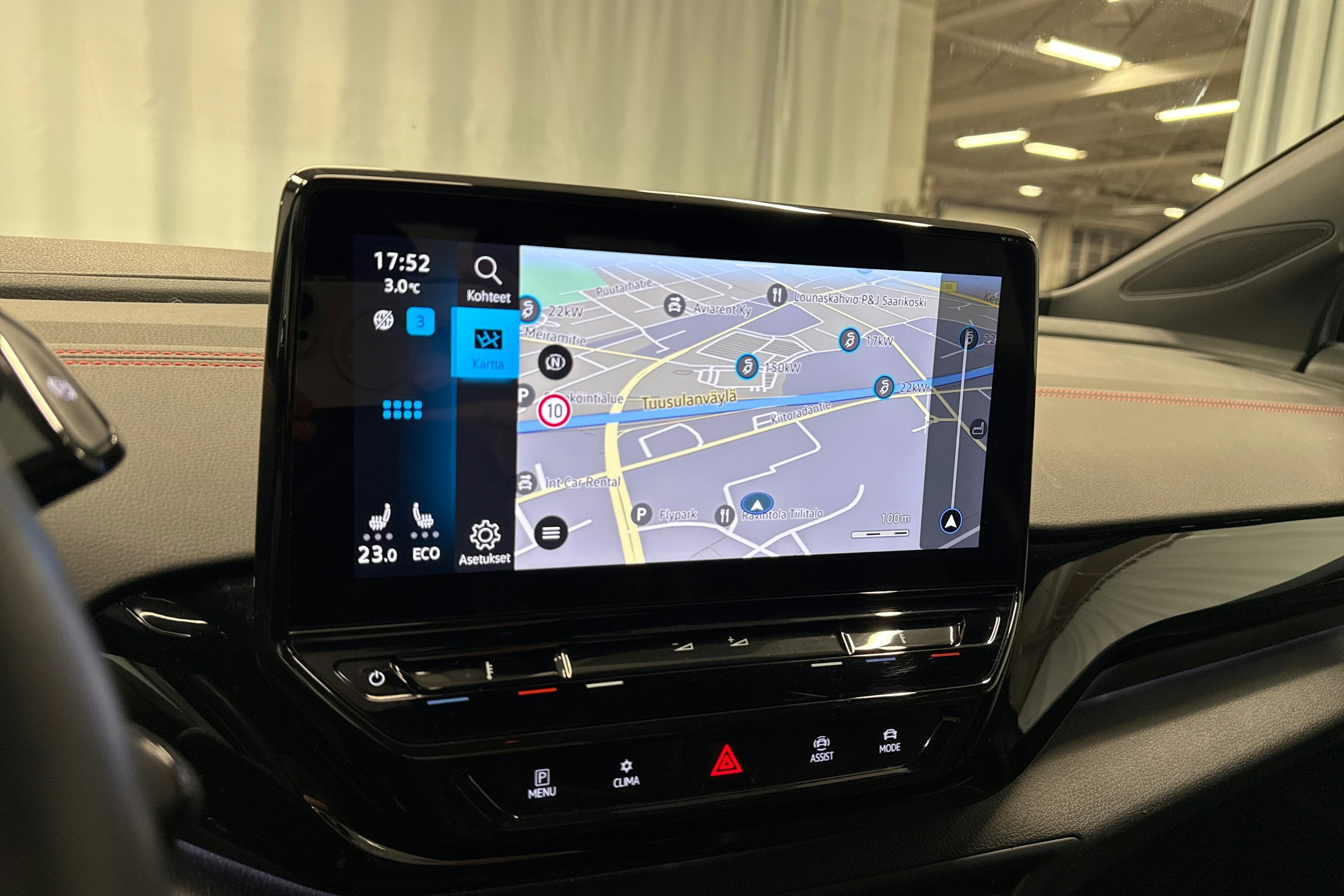 harmaa Volkswagen ID.4 2023 kuva 23.