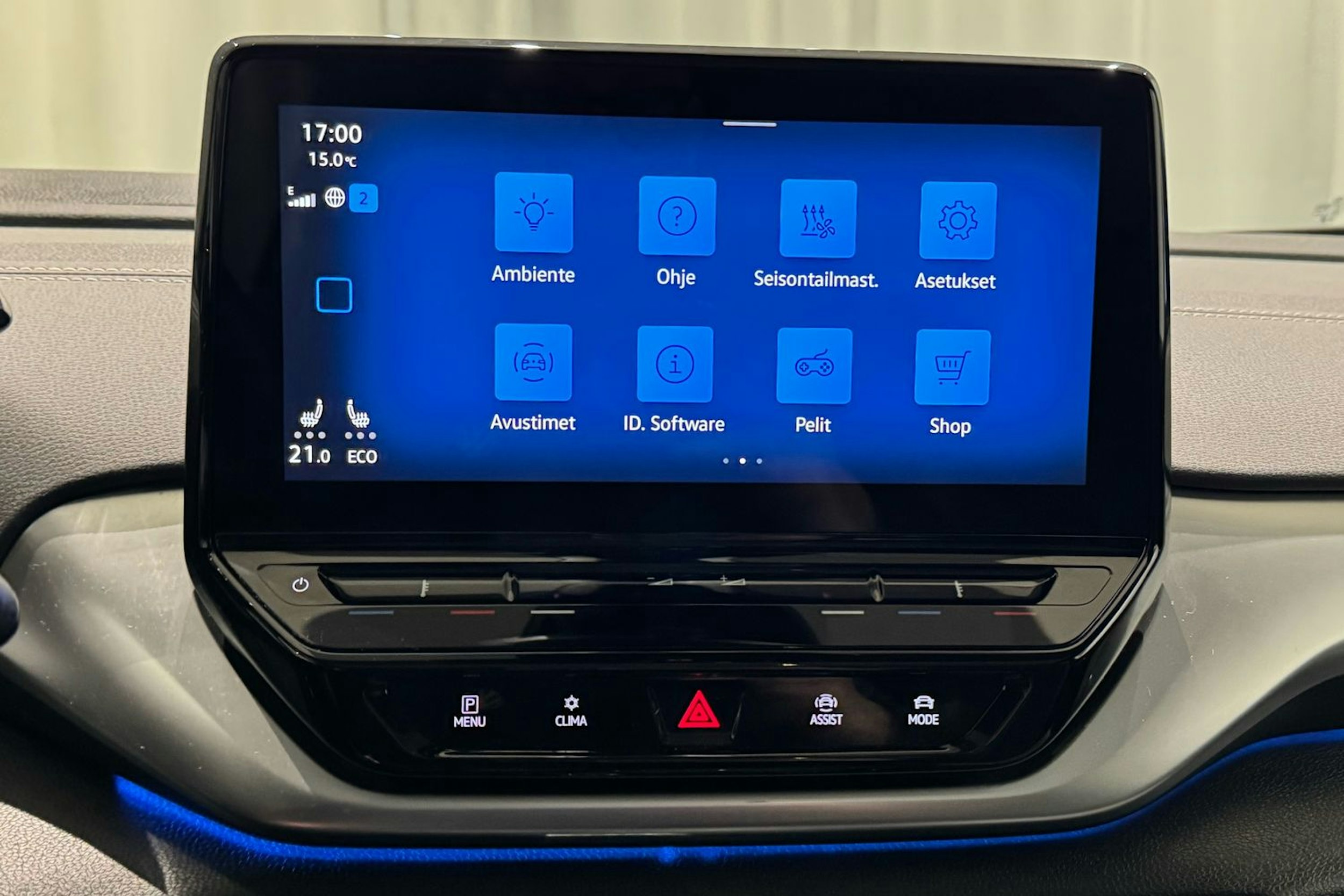 valkoinen Volkswagen ID.4 2023 kuva 25.