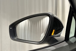 valkoinen Volkswagen ID.4 2023 kuva 34.