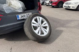 Punainen Volkswagen ID.4 2023 kuva 4.