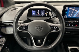 punainen Volkswagen ID.4 2023 kuva 20.